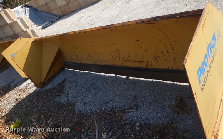 image for item HV9505 Pro Tech skid steer snow pusher