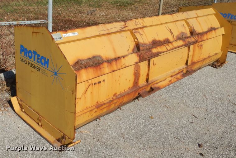 image for item HV9505 Pro Tech skid steer snow pusher