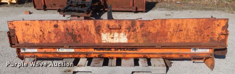 image for item HV9506 Monroe end gate spreader