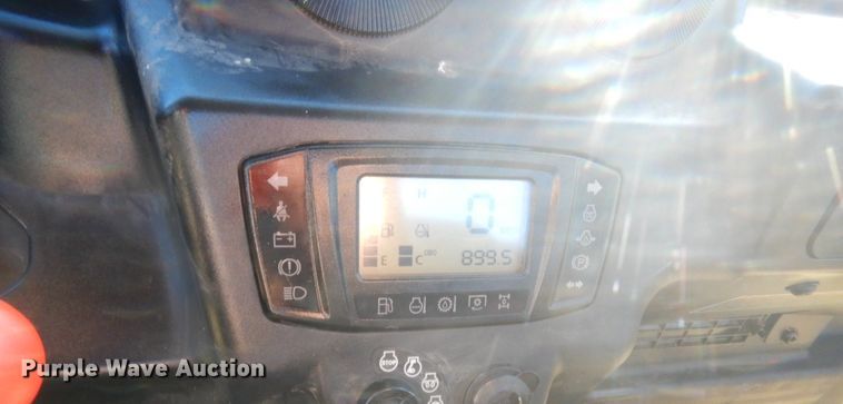 image for item HW9112 2017 Kubota RTV X1100C  utility vehicle