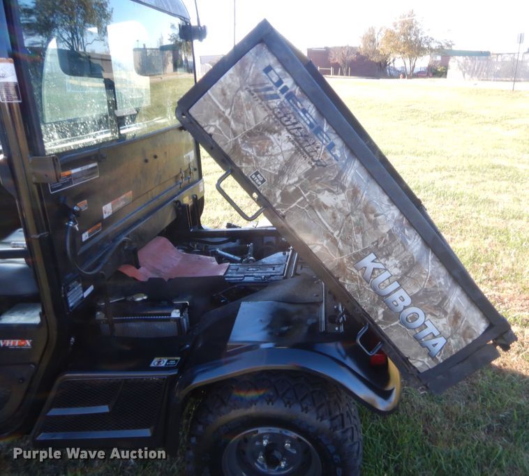 image for item HW9112 2017 Kubota RTV X1100C  utility vehicle