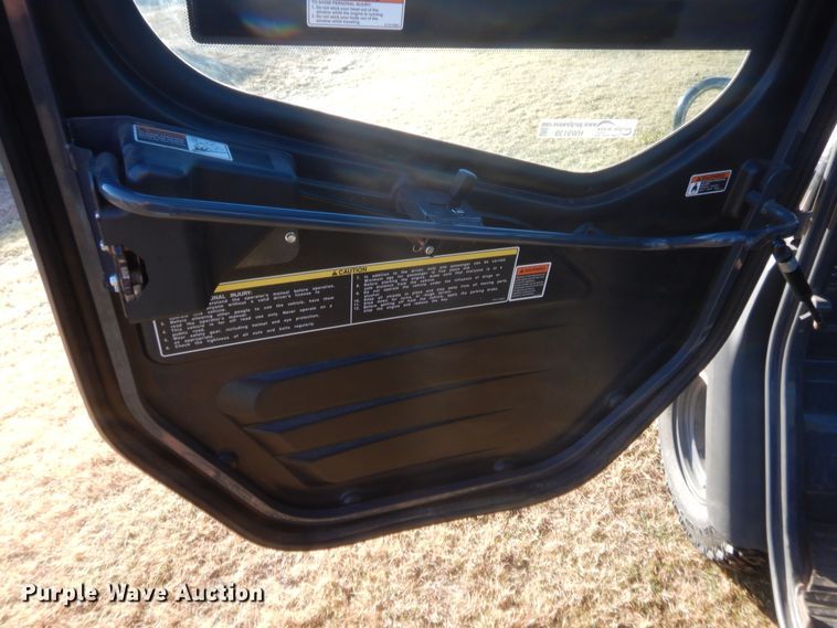 image for item HW9139 2011 Kubota RTV100  utility vehicle