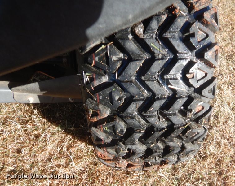 image for item HW9139 2011 Kubota RTV100  utility vehicle