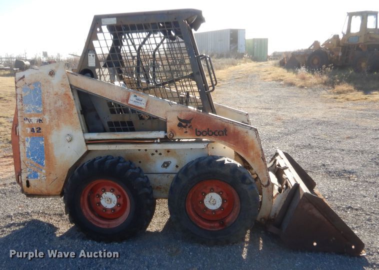 image for item HW9142 Bobcat 742  skid steer loader
