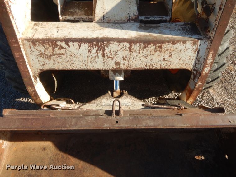 image for item HW9142 Bobcat 742  skid steer loader