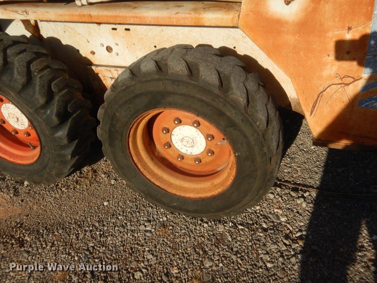 image for item HW9142 Bobcat 742  skid steer loader