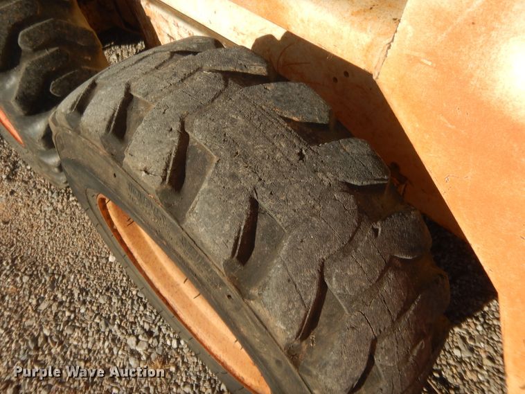 image for item HW9142 Bobcat 742  skid steer loader