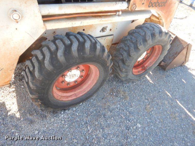 image for item HW9142 Bobcat 742  skid steer loader