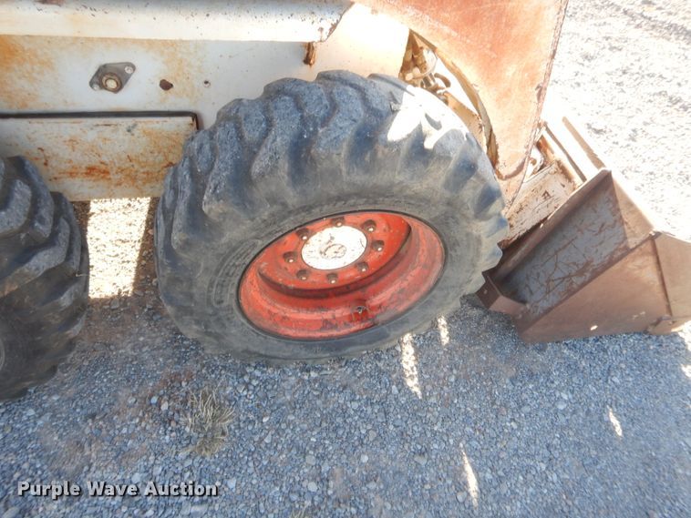 image for item HW9142 Bobcat 742  skid steer loader