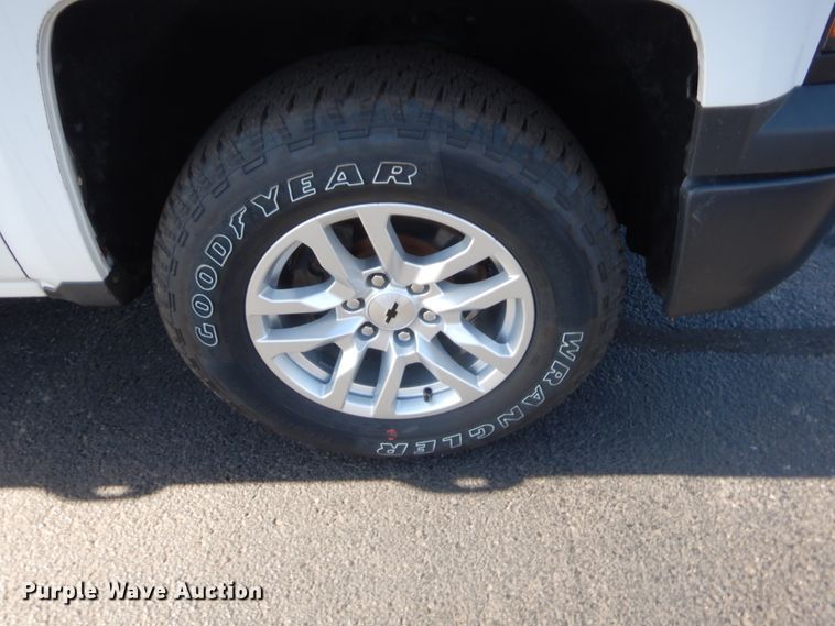 image for item HW9150 2014 Chevrolet Silverado 1500  Double Cab pickup truck