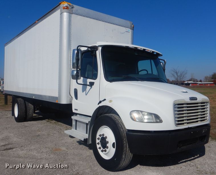 image for item HX9024 2005 Freightliner Business Class M2  box truck