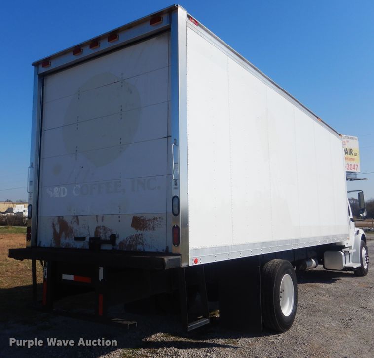 image for item HX9024 2005 Freightliner Business Class M2  box truck