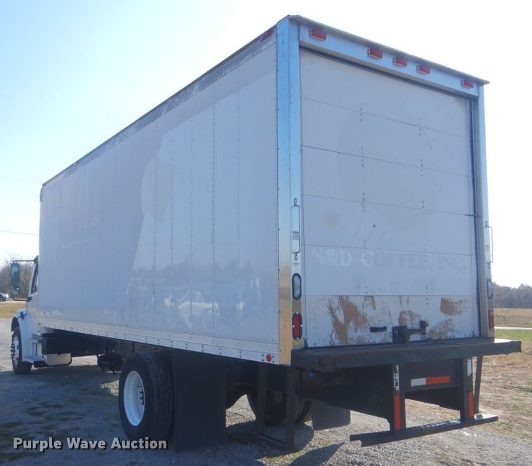 image for item HX9024 2005 Freightliner Business Class M2  box truck