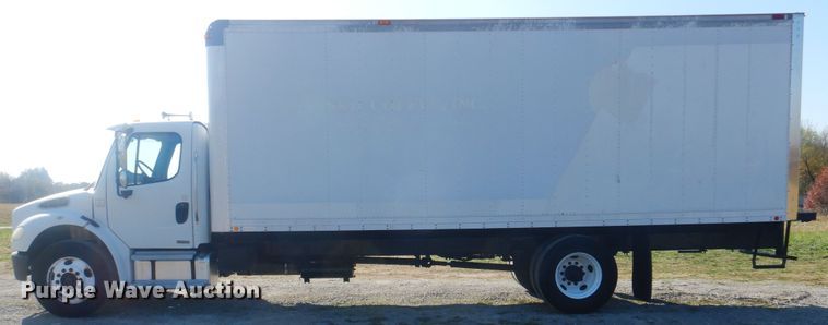 image for item HX9024 2005 Freightliner Business Class M2  box truck