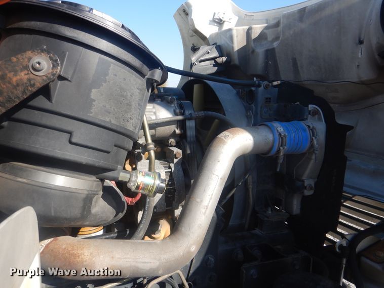 image for item HX9024 2005 Freightliner Business Class M2  box truck