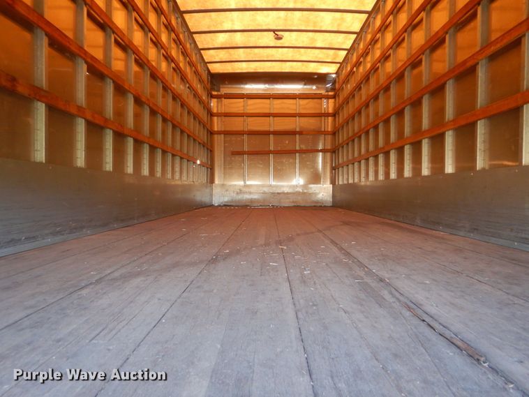 image for item HX9024 2005 Freightliner Business Class M2  box truck