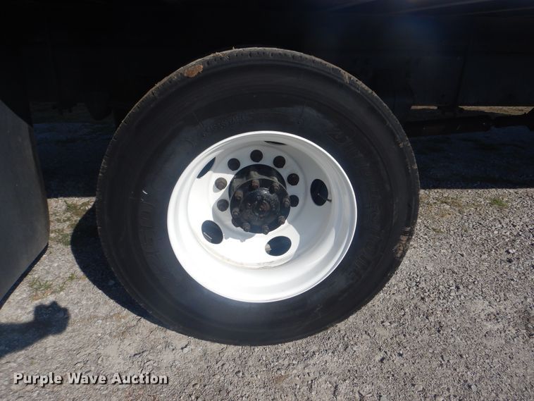 image for item HX9024 2005 Freightliner Business Class M2  box truck