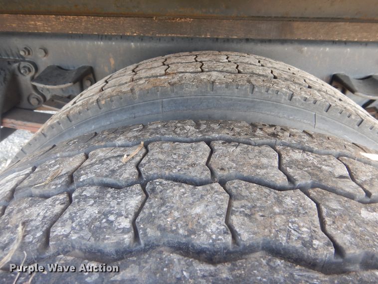 image for item HX9024 2005 Freightliner Business Class M2  box truck