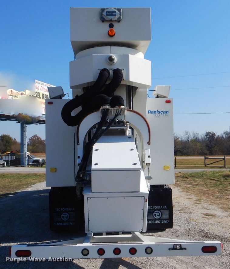 image for item HX9026 2009 Mack MRU613  bridge inspection truck