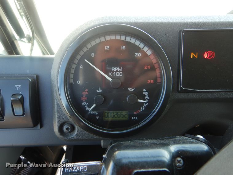 image for item HX9026 2009 Mack MRU613  bridge inspection truck