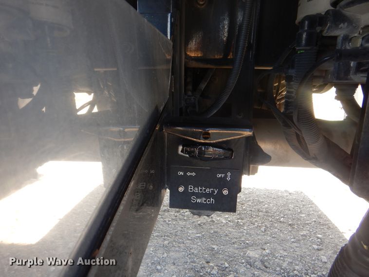 image for item HX9026 2009 Mack MRU613  bridge inspection truck