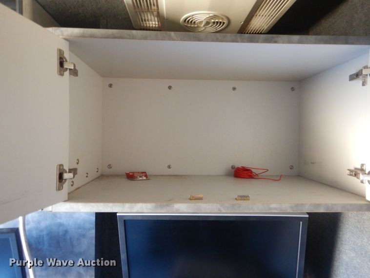 image for item HX9026 2009 Mack MRU613  bridge inspection truck