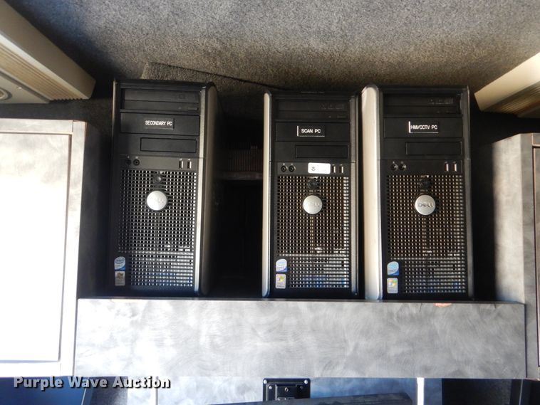 image for item HX9026 2009 Mack MRU613  bridge inspection truck