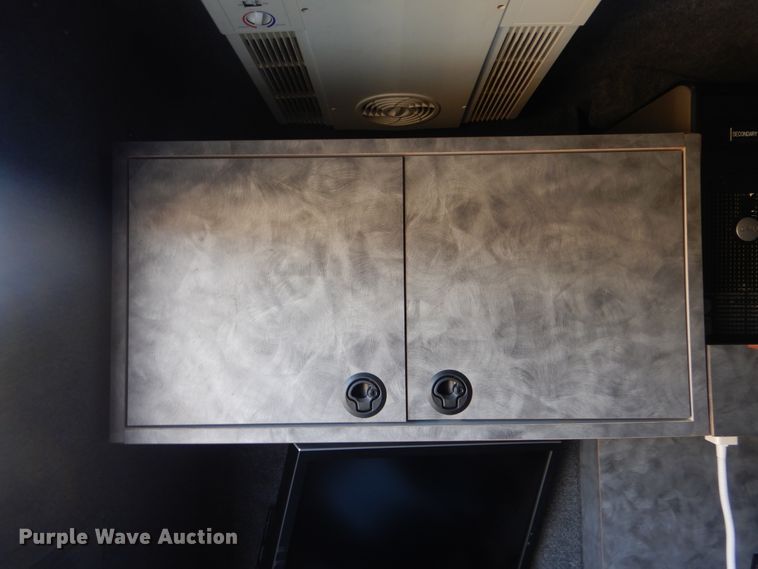 image for item HX9026 2009 Mack MRU613  bridge inspection truck