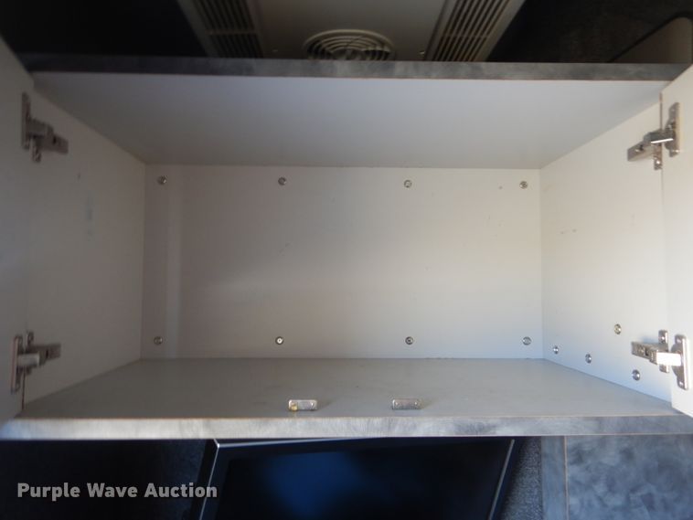 image for item HX9026 2009 Mack MRU613  bridge inspection truck