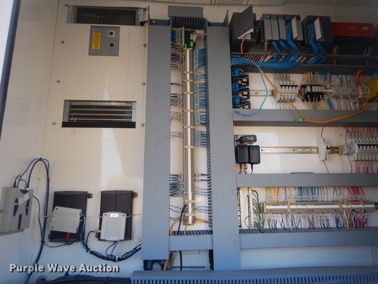 image for item HX9026 2009 Mack MRU613  bridge inspection truck