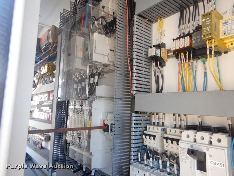 image for item HX9026 2009 Mack MRU613  bridge inspection truck