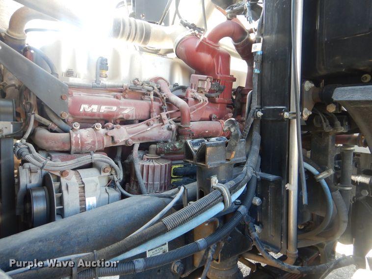 image for item HX9026 2009 Mack MRU613  bridge inspection truck