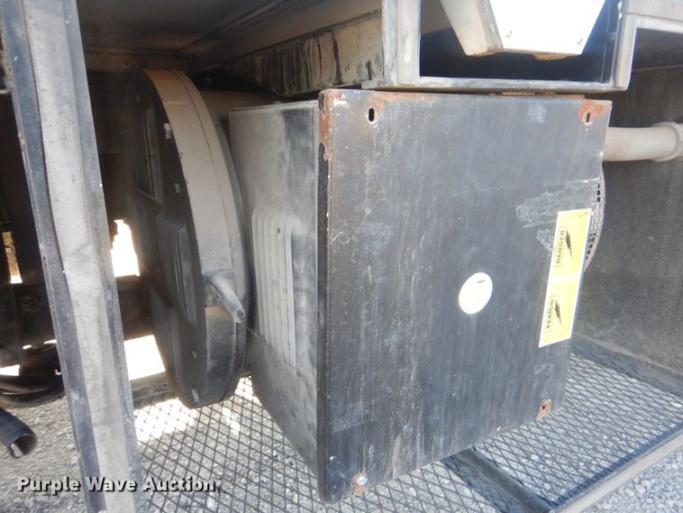 image for item HX9026 2009 Mack MRU613  bridge inspection truck