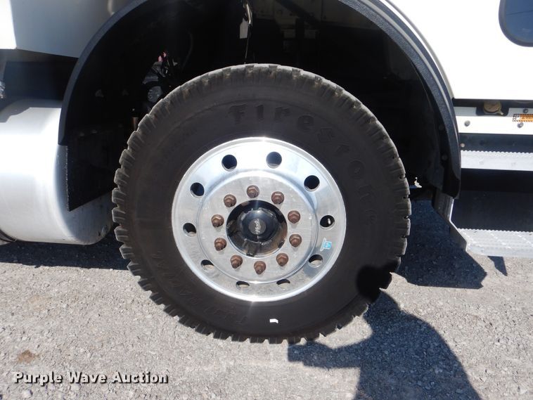 image for item HX9026 2009 Mack MRU613  bridge inspection truck