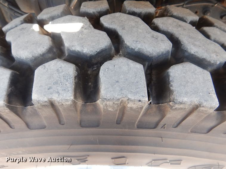 image for item HX9026 2009 Mack MRU613  bridge inspection truck