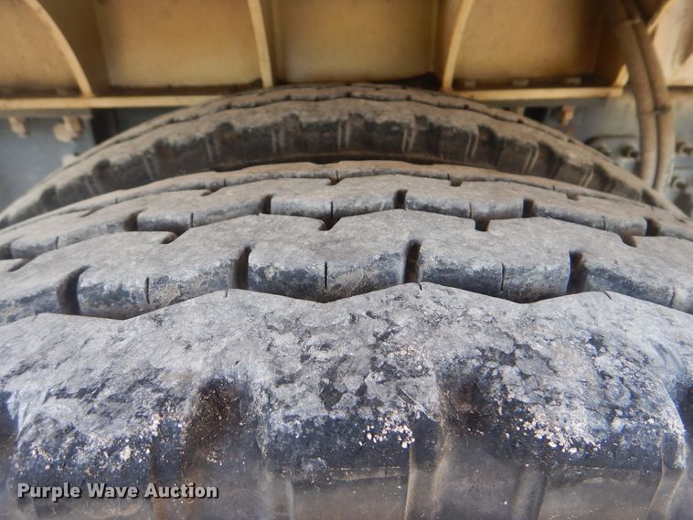 image for item HX9026 2009 Mack MRU613  bridge inspection truck