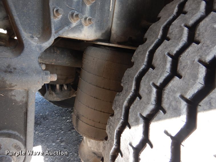 image for item HX9026 2009 Mack MRU613  bridge inspection truck