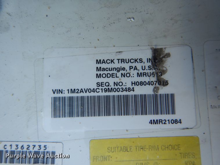 image for item HX9026 2009 Mack MRU613  bridge inspection truck