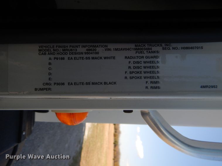 image for item HX9026 2009 Mack MRU613  bridge inspection truck