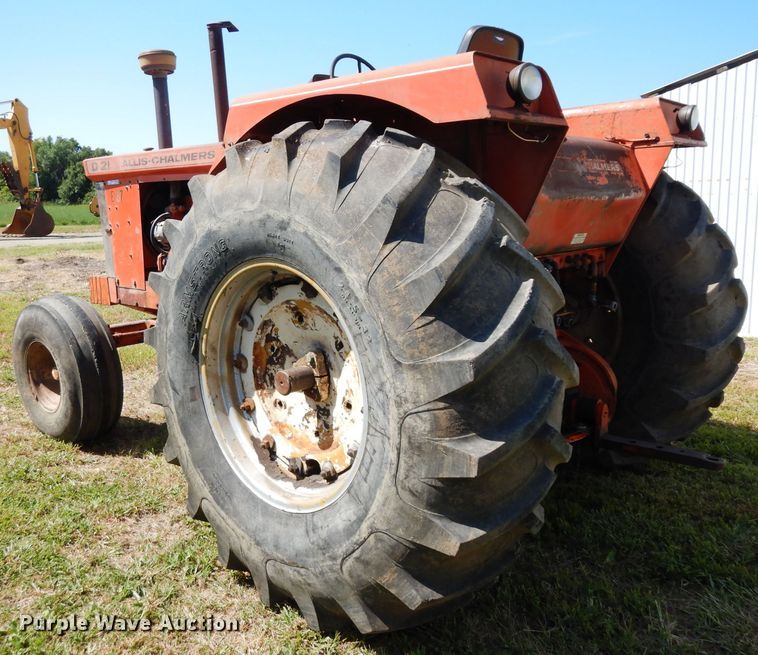 image for item HY9578 1966 Allis Chalmers D21  tractor