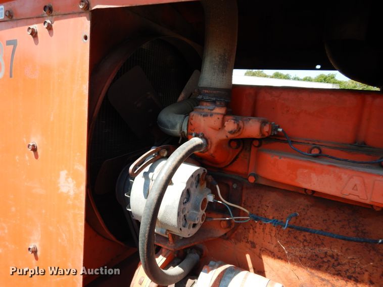 image for item HY9578 1966 Allis Chalmers D21  tractor