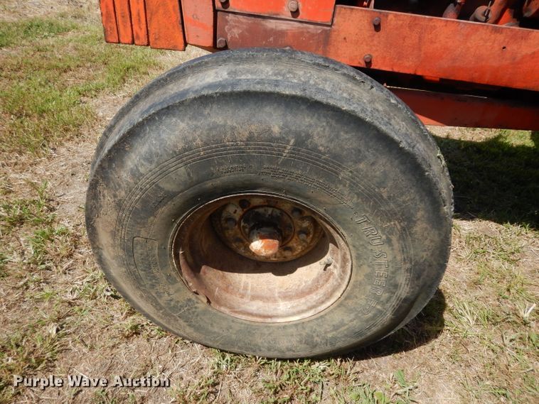 image for item HY9578 1966 Allis Chalmers D21  tractor