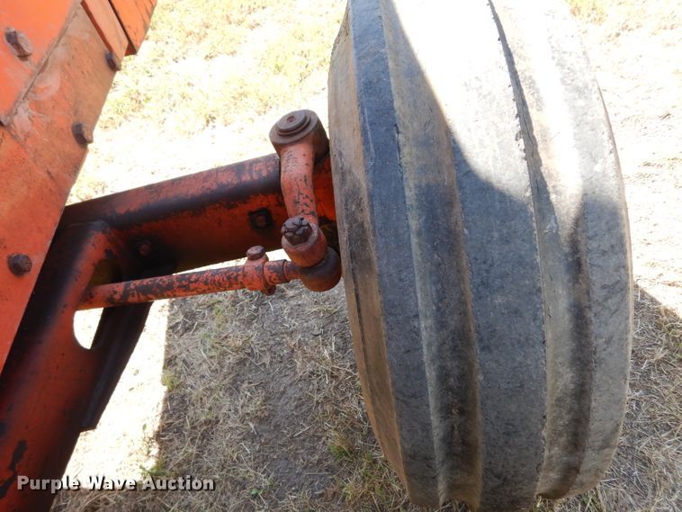 image for item HY9578 1966 Allis Chalmers D21  tractor