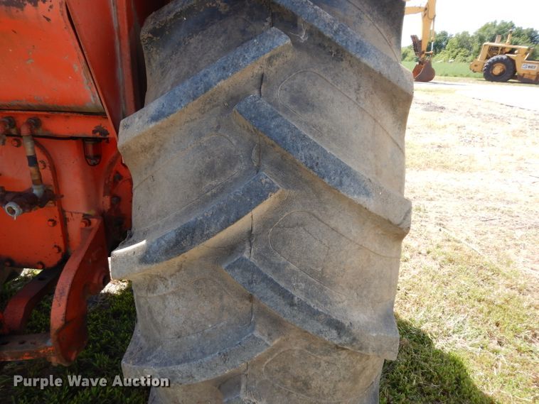 image for item HY9578 1966 Allis Chalmers D21  tractor