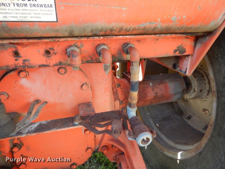 image for item HY9578 1966 Allis Chalmers D21  tractor