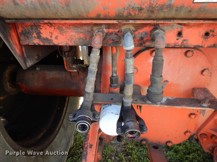 image for item HY9578 1966 Allis Chalmers D21  tractor