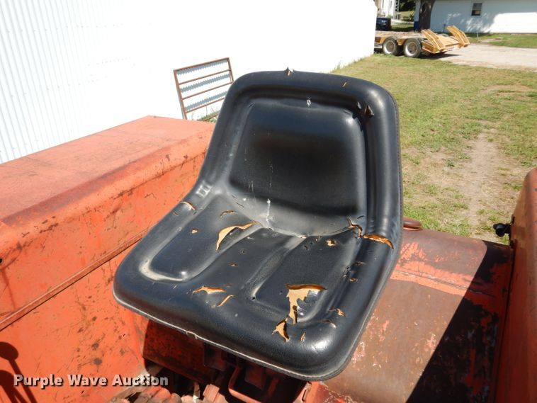 image for item HY9578 1966 Allis Chalmers D21  tractor