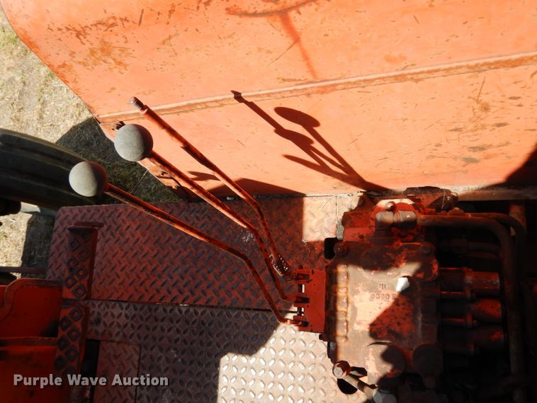 image for item HY9578 1966 Allis Chalmers D21  tractor