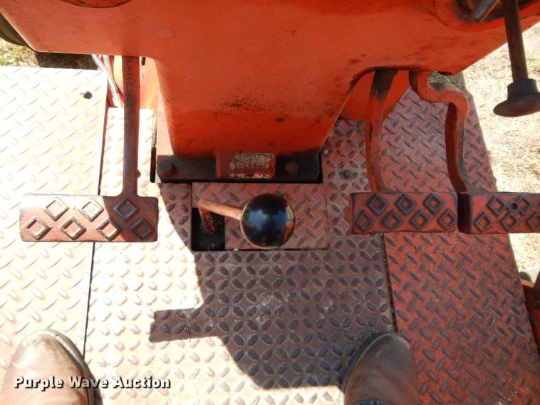 image for item HY9578 1966 Allis Chalmers D21  tractor
