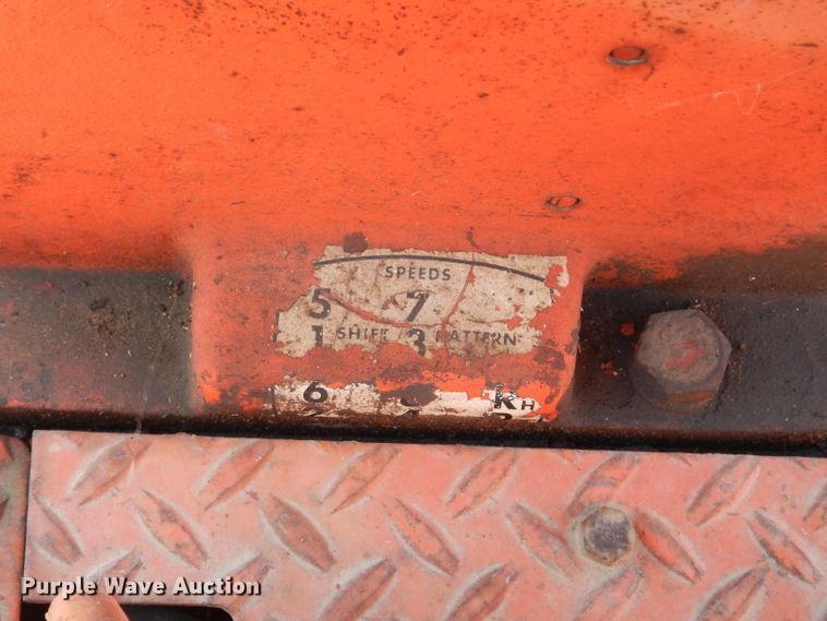 image for item HY9578 1966 Allis Chalmers D21  tractor